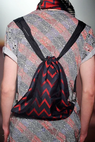 Look 28